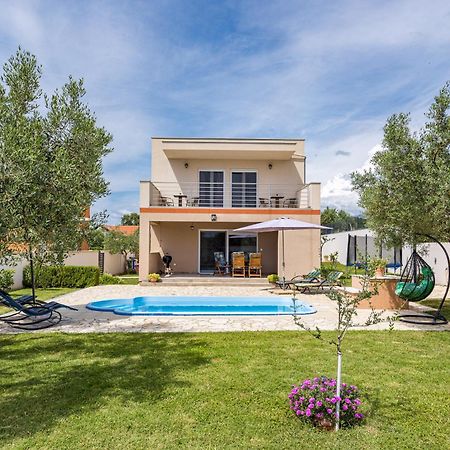 Villa Sunny Olive 佩罗杰 外观 照片