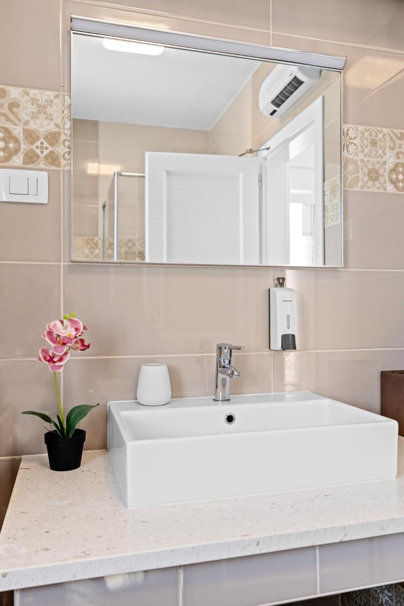 Villa Sunny Olive 佩罗杰 外观 照片