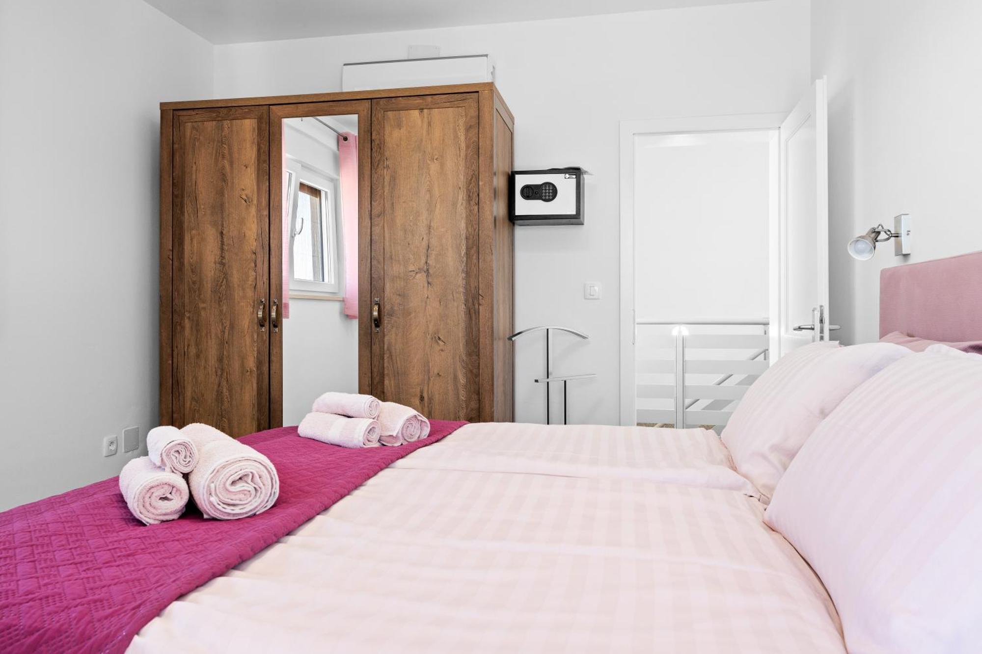 Villa Sunny Olive 佩罗杰 外观 照片