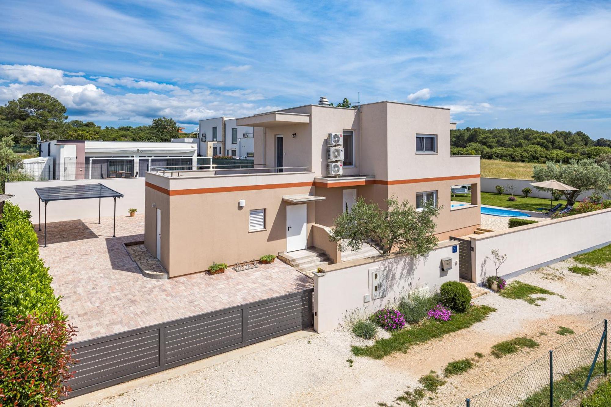 Villa Sunny Olive 佩罗杰 外观 照片
